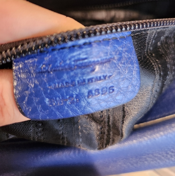 Salvatore Ferragamo leather blue medium bag - Picture 2 of 8